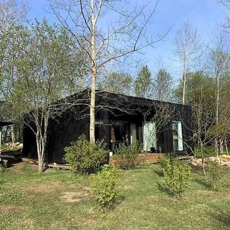 Small Cozy 3-Room House With Terrace & Large Garden Ilmandu Extérieur photo