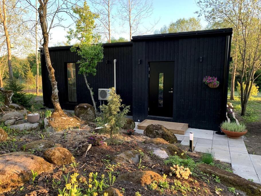 Small Cozy 3-Room House With Terrace & Large Garden Ilmandu Extérieur photo