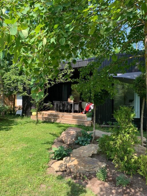 Small Cozy 3-Room House With Terrace & Large Garden Ilmandu Extérieur photo