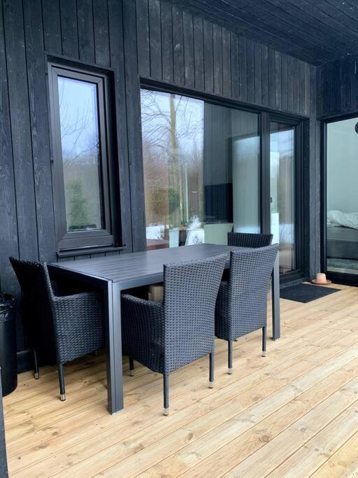Small Cozy 3-Room House With Terrace & Large Garden Ilmandu Extérieur photo