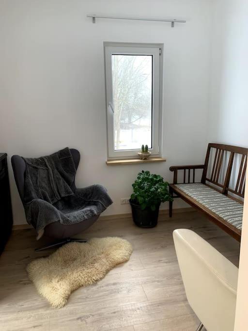 Small Cozy 3-Room House With Terrace & Large Garden Ilmandu Extérieur photo